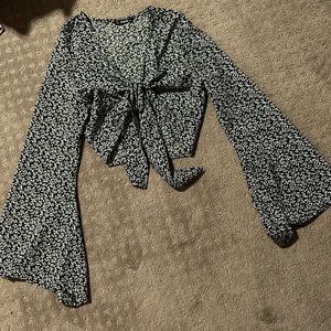 Bell sleeve top